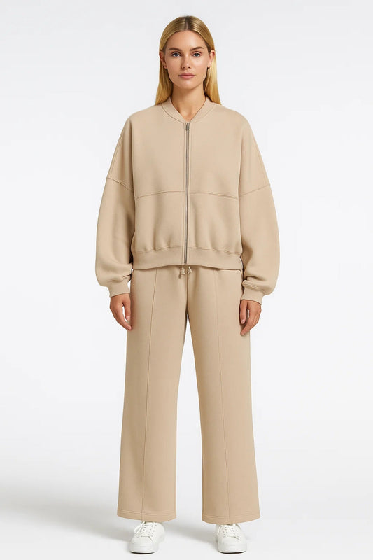 Ensemble décontracté avec bomber zippé et pantalons larges assortis