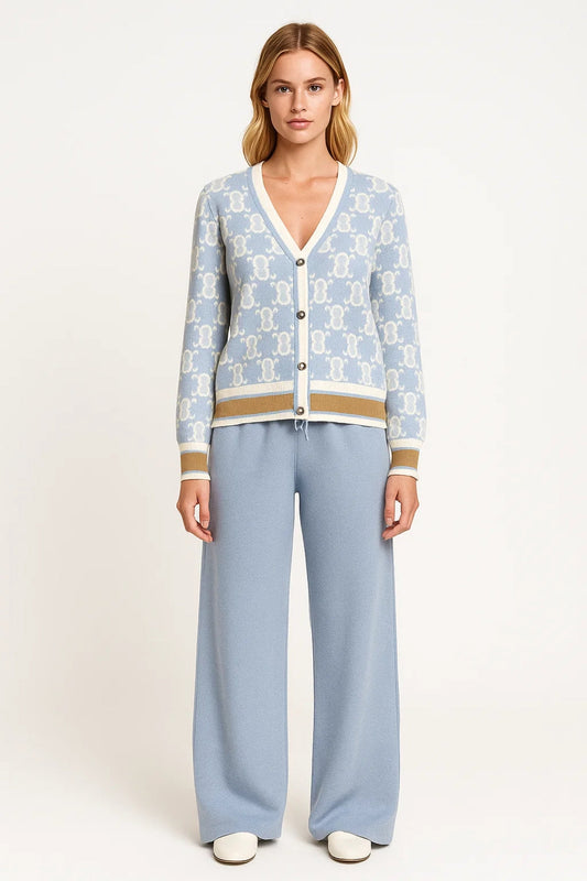 Ensemble avec cardigan à motifs et pantalons souples coordonnés