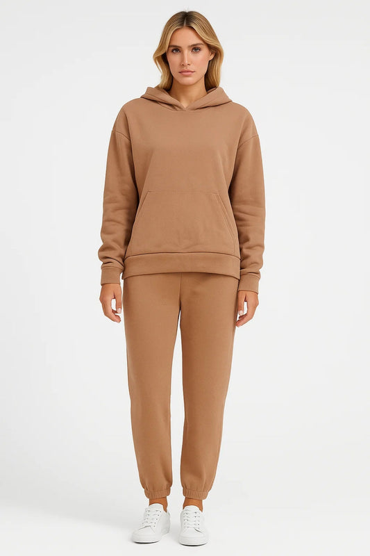 Ensemble décontracté deux pièces avec sweat à capuche et pantalon jogger