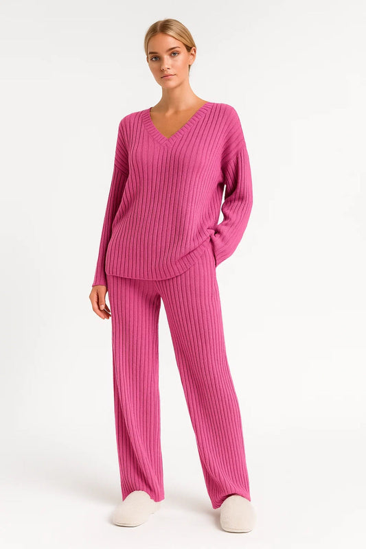 Ensemble deux pièces en maille côtelée avec décolleté en V