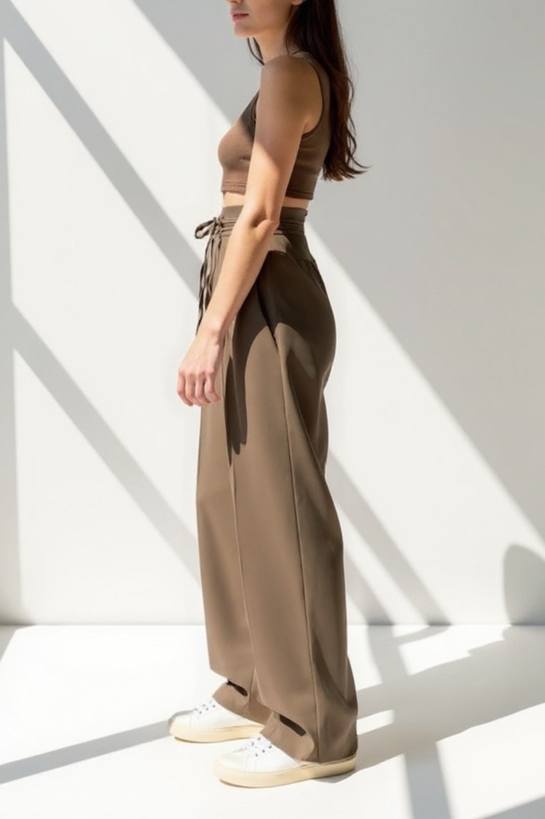 Pantalons taille haute avec ceinture tressée | Jambe large | Élégant et fluide