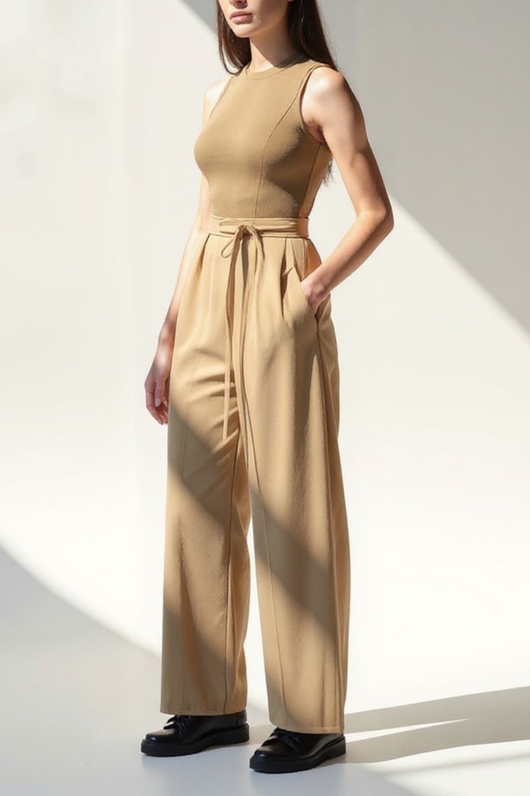 Pantalon élégant taille haute avec ceinture | Jambe droite | Disponible en plusieurs couleurs